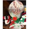 Image 4 : Christmas Decorations and Plush Toys Group Lot
