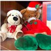 Image 5 : Christmas Decorations and Plush Toys Group Lot
