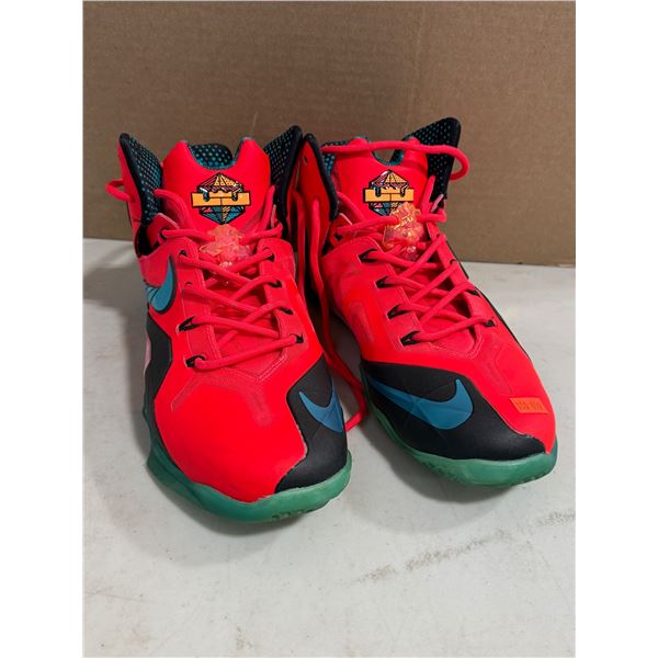 Nike LeBron 11 Elite Hero Sneakers