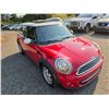 Image 6 : DUNCAN - 2012 MINI COOPER RED 159303 KMS - 257026-3