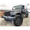 Image 1 : PARKSVILLE - 2015 JEEP WRANGLER BLACK 160728 KMS - 743177-3