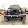 Image 5 : PARKSVILLE - 2015 JEEP WRANGLER BLACK 160728 KMS - 743177-3