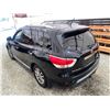 Image 22 : PARKSVILLE - 2015 NISSAN PATHFINDER BLACK 197243 KMS - 659130-2