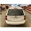 Image 19 : PARKSVILLE - "NO RESERVE" 2012 KIA RONDO WHITE 272800 KMS - 378929-2