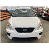 Image 6 : PARKSVILLE - "NO RESERVE" 2012 KIA RONDO WHITE 272800 KMS - 378929-2