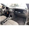 Image 38 : PARKSVILLE - 2014 VOLKSWAGEN BEETLE BLACK 128745 KMS - 655012-3