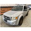 Image 3 : PARKSVILLE- 2008 FORD ESCAPE GREY 329555 KMS - C96897-1