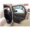 Image 41 : PARKSVILLE- 2008 FORD ESCAPE GREY 329555 KMS - C96897-1