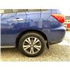 Image 29 : PARKSVILLE - 2017 NISSAN PATHFINDER BLUE 304714 KMS - 637302-3
