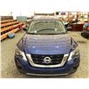 Image 7 : PARKSVILLE - 2017 NISSAN PATHFINDER BLUE 304714 KMS - 637302-3