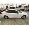 Image 12 : PARKSVILLE - 2015 MAZDA MAZDA3 WHITE 223023 KMS - 154460-2