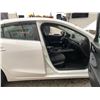 Image 36 : PARKSVILLE - 2015 MAZDA MAZDA3 WHITE 223023 KMS - 154460-2