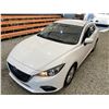 Image 4 : PARKSVILLE - 2015 MAZDA MAZDA3 WHITE 223023 KMS - 154460-2