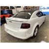 Image 15 : PARKSVILLE - 2011 DODGE AVENGER WHITE 132923 KMS - 526024-3