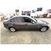 Image 12 : PARKSVILLE - 2006 BMW 325I GREY 243523 KMS - T12360-1