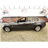 Image 23 : PARKSVILLE - 2006 BMW 325I GREY 243523 KMS - T12360-1