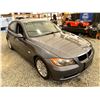 Image 9 : PARKSVILLE - 2006 BMW 325I GREY 243523 KMS - T12360-1