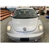 Image 6 : PARKSVILLE - 2001 VOLKSWAGEN BEETLE GREY 196186 KMS - 435194-2