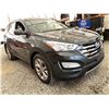Image 8 : PARKSVILLE - 2013 HYUNDAI SANTA FE SPORT GREEN 145558 KMS - 086060-3