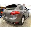 Image 14 : PARKSVILLE - 2012 PORSCHE CAYENNE GREY 191258 KMS - A01200-3