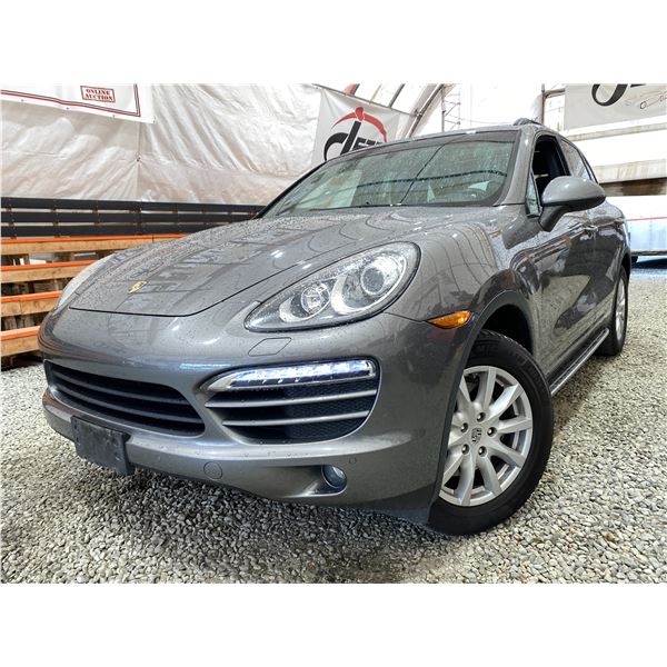 PARKSVILLE - 2012 PORSCHE CAYENNE GREY 191258 KMS - A01200-3