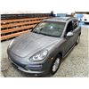 Image 4 : PARKSVILLE - 2012 PORSCHE CAYENNE GREY 191258 KMS - A01200-3