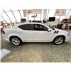 Image 11 : PARKSVILLE - 2011 DODGE AVENGER WHITE 132923 KMS - 526024-3