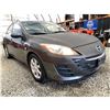 Image 8 : PARKSVILLE - 2010 MAZDA MAZDA3 GREY 277864 KMS - 152461-3