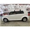 Image 23 : PARKSVILLE - 2008 TOYOTA SCION XB WHITE 287426 KMS - 129980-2