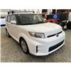 Image 8 : PARKSVILLE - 2008 TOYOTA SCION XB WHITE 287426 KMS - 129980-2