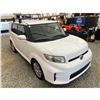 Image 9 : PARKSVILLE - 2008 TOYOTA SCION XB WHITE 287426 KMS - 129980-2