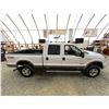 Image 12 : PARKSVILLE - 2005 FORD F-350 WHITE  321886 KMS - A85835-4