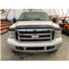Image 6 : PARKSVILLE - 2005 FORD F-350 WHITE  321886 KMS - A85835-4