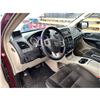 Image 50 : PARKSVILLE - 2017 DODGE GRAND CARAVAN RED 193051 KMS - 775683-3