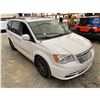 Image 10 : PARKSVILLE - 2016 CHRYSLER TOWN AND COUNTRY WHITE 149074 KMS - 285865-3