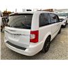 Image 15 : PARKSVILLE - 2016 CHRYSLER TOWN AND COUNTRY WHITE 149074 KMS - 285865-3