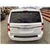 Image 19 : PARKSVILLE - 2016 CHRYSLER TOWN AND COUNTRY WHITE 149074 KMS - 285865-3