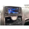 Image 52 : PARKSVILLE - 2016 CHRYSLER TOWN AND COUNTRY WHITE 149074 KMS - 285865-3
