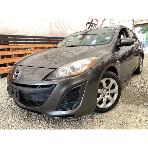 PARKSVILLE - 2010 MAZDA MAZDA3 GREY 185925 KMS - 259262-2