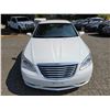 Image 4 : DUNCAN - 2014 CHRYSLER 200 WHITE 154793 KMS - 191141-3