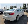 Image 9 : DUNCAN - 2014 CHRYSLER 200 WHITE 154793 KMS - 191141-3