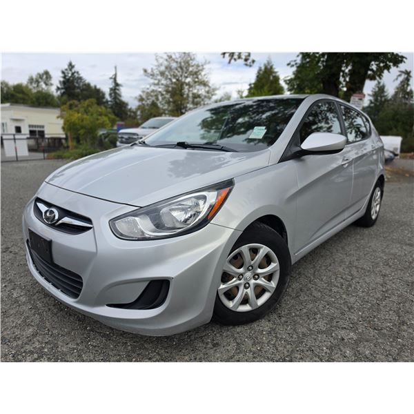 DUNCAN - 2012 HYUNDAI ACCENT SILVER 197795 KMS - 014345-3