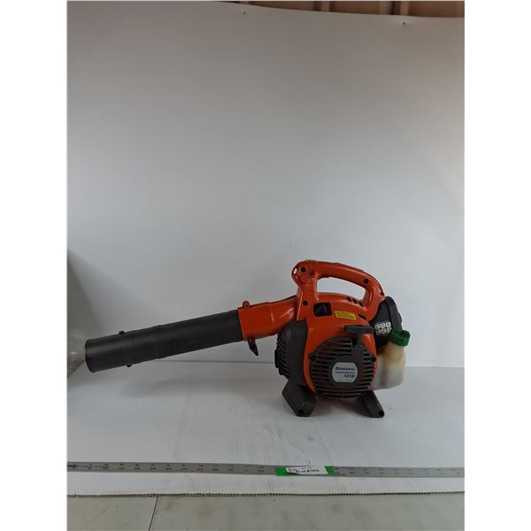 Husqvarna 125B 28cc 2-Cycle Handheld Gas Leaf Blower 27" ( untested, as is, cannot ship)