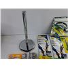 Image 3 : Paper Towel Holder, Cable Ties, Mirror, Scissors, Measuring Tape,  Mouse Trap, Misc