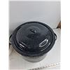 Image 3 : Enamel Canner & Enamel Stock Pot