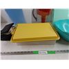 Image 2 : Emergency Kit, Plastic Bowls, Tupperware Containers & Water Pitcher