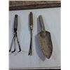 Image 3 : Outdoor Tray 34", Assorted Garden Tools