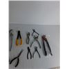 Image 3 : Variety Of Pliers ( as is)
