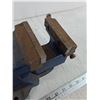 Image 2 : Blue Vise with 3 1/2" Jaws, Pickup Only