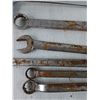 Image 4 : (10) Wrenches, (5) Socket, (2) Combination, (3) Engineer's